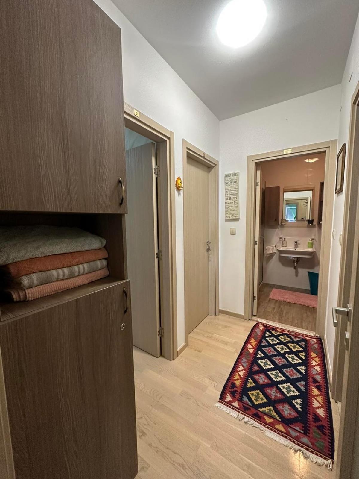 City Apartment Podgorica Esterno foto